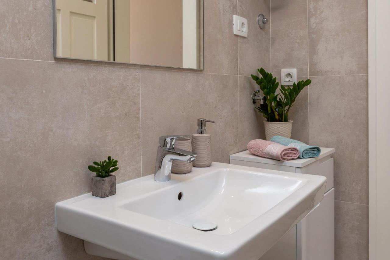 Apartment More Split Bagian luar foto